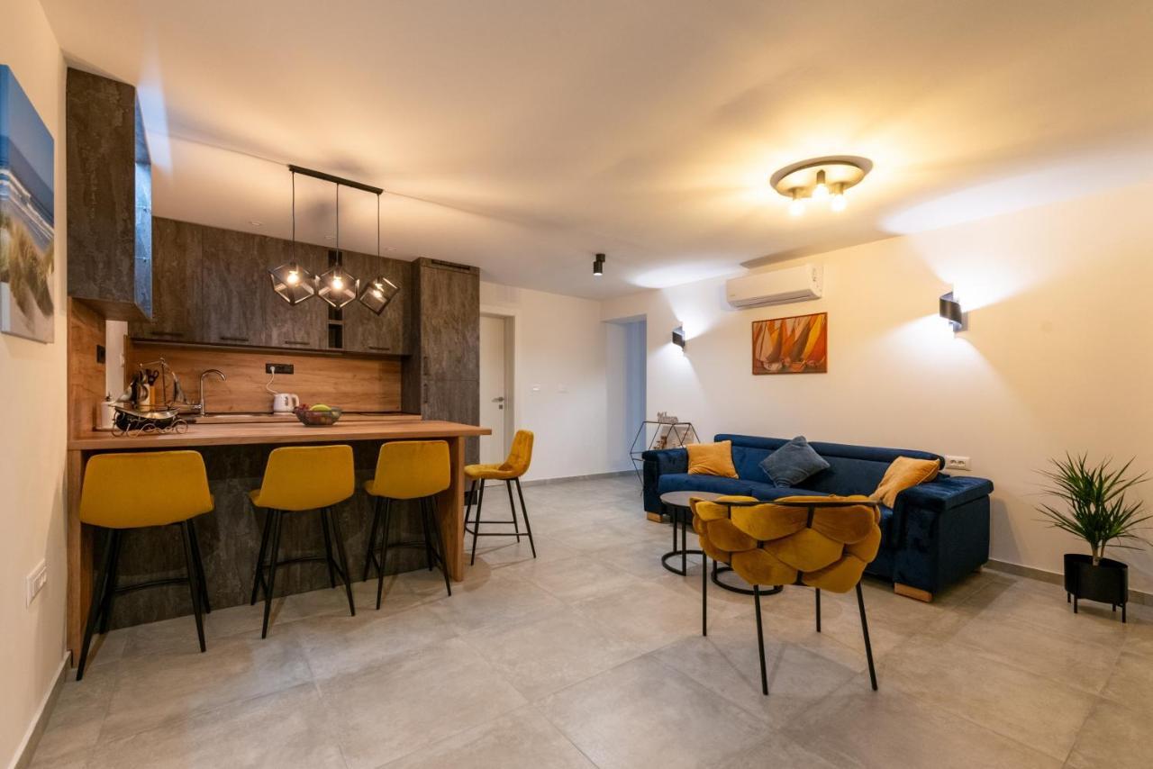Apartman Noa Кастав Екстериор снимка