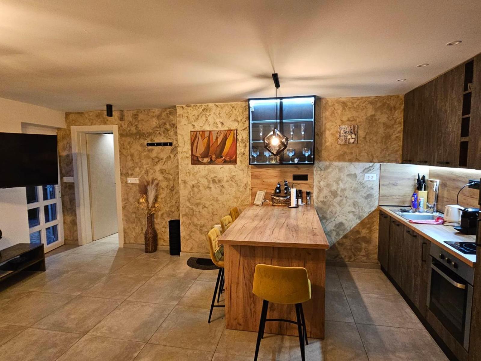 Apartman Noa Кастав Екстериор снимка